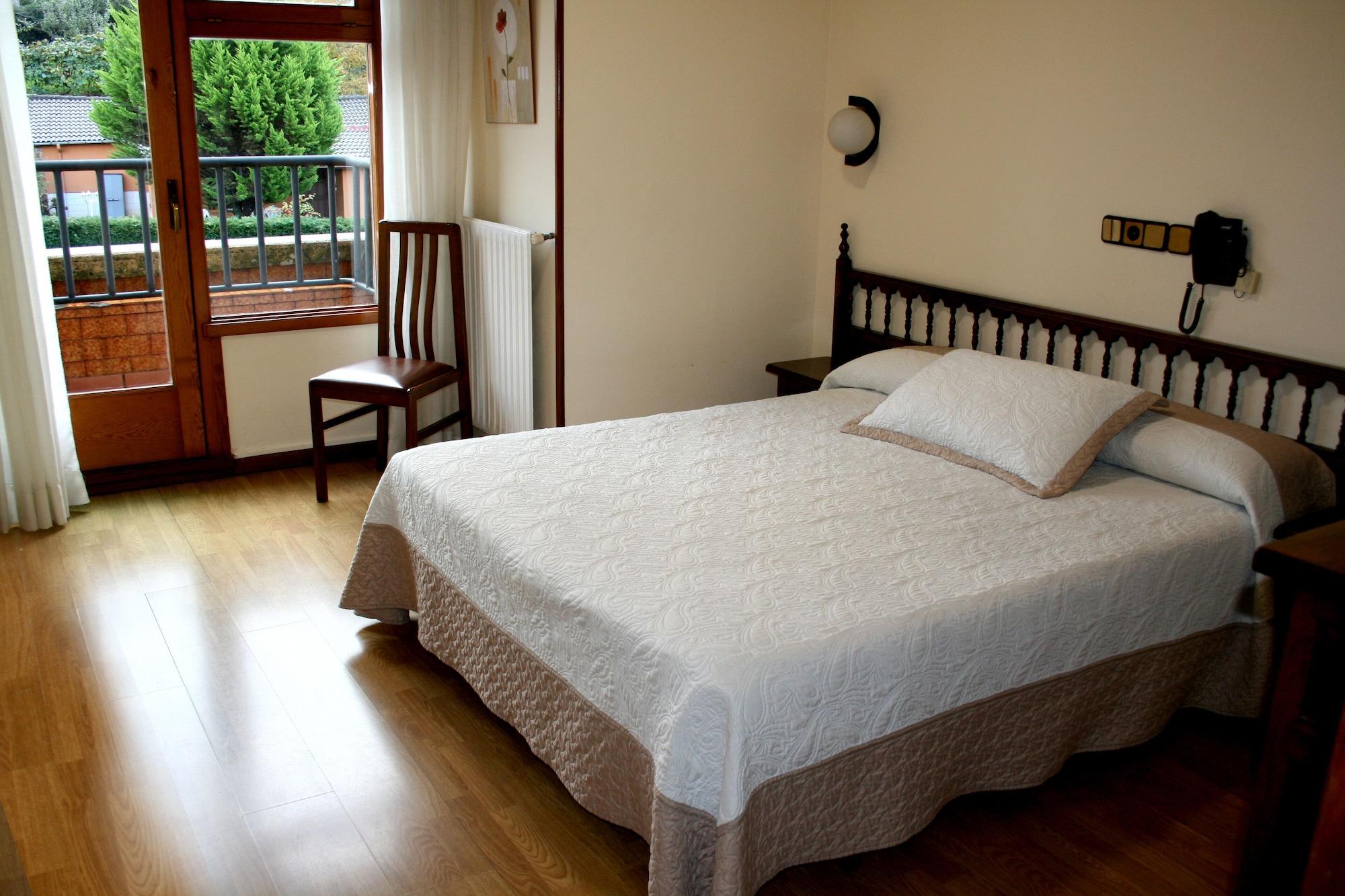 Hotel Virgen De Covadonga Cangas de Onis Exterior photo