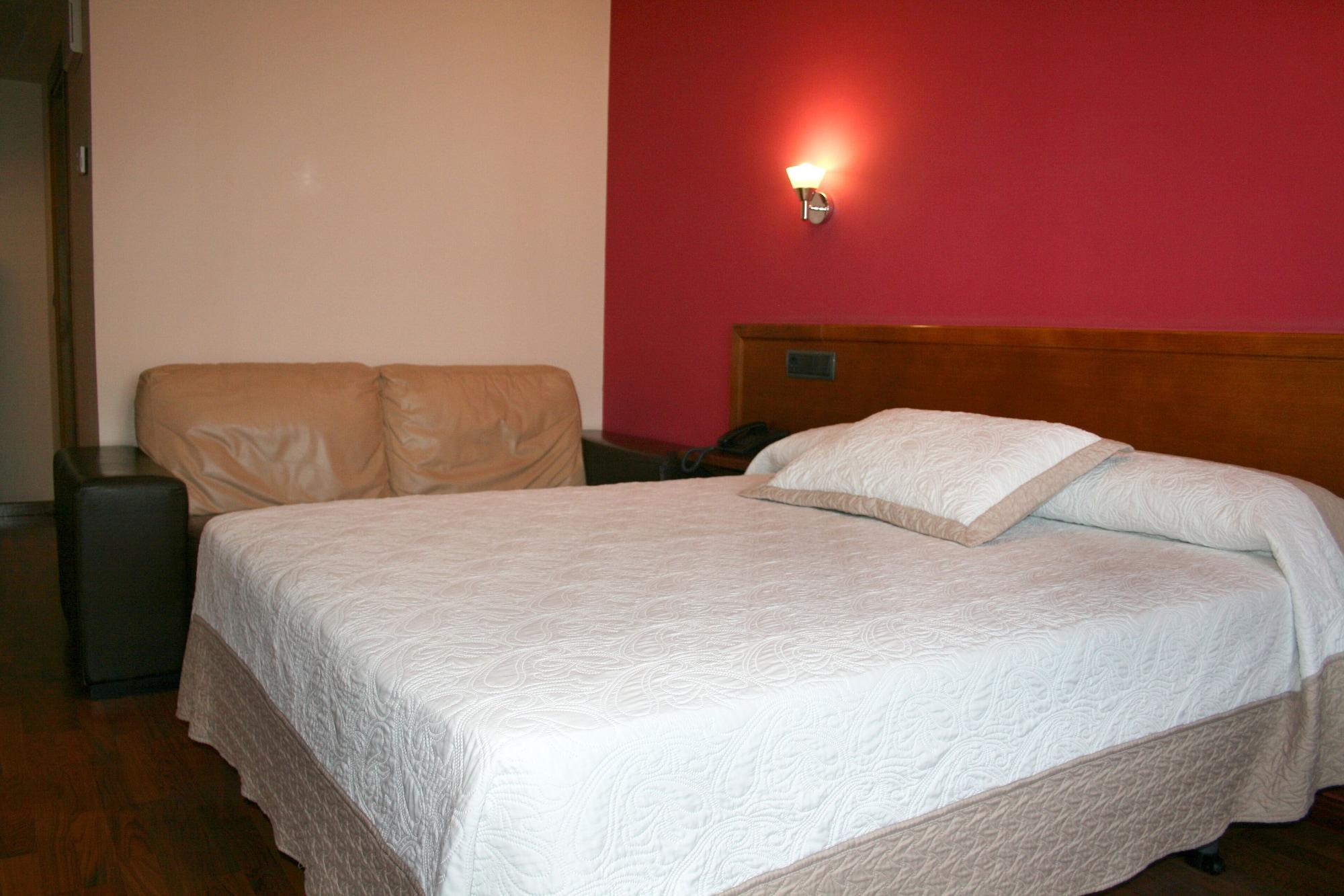 Hotel Virgen De Covadonga Cangas de Onis Exterior photo